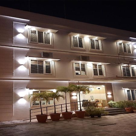 Phoenix Holidays Kochi Eksteriør bilde