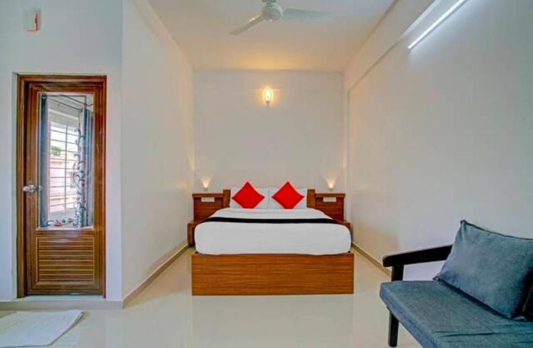 Phoenix Holidays Kochi Eksteriør bilde