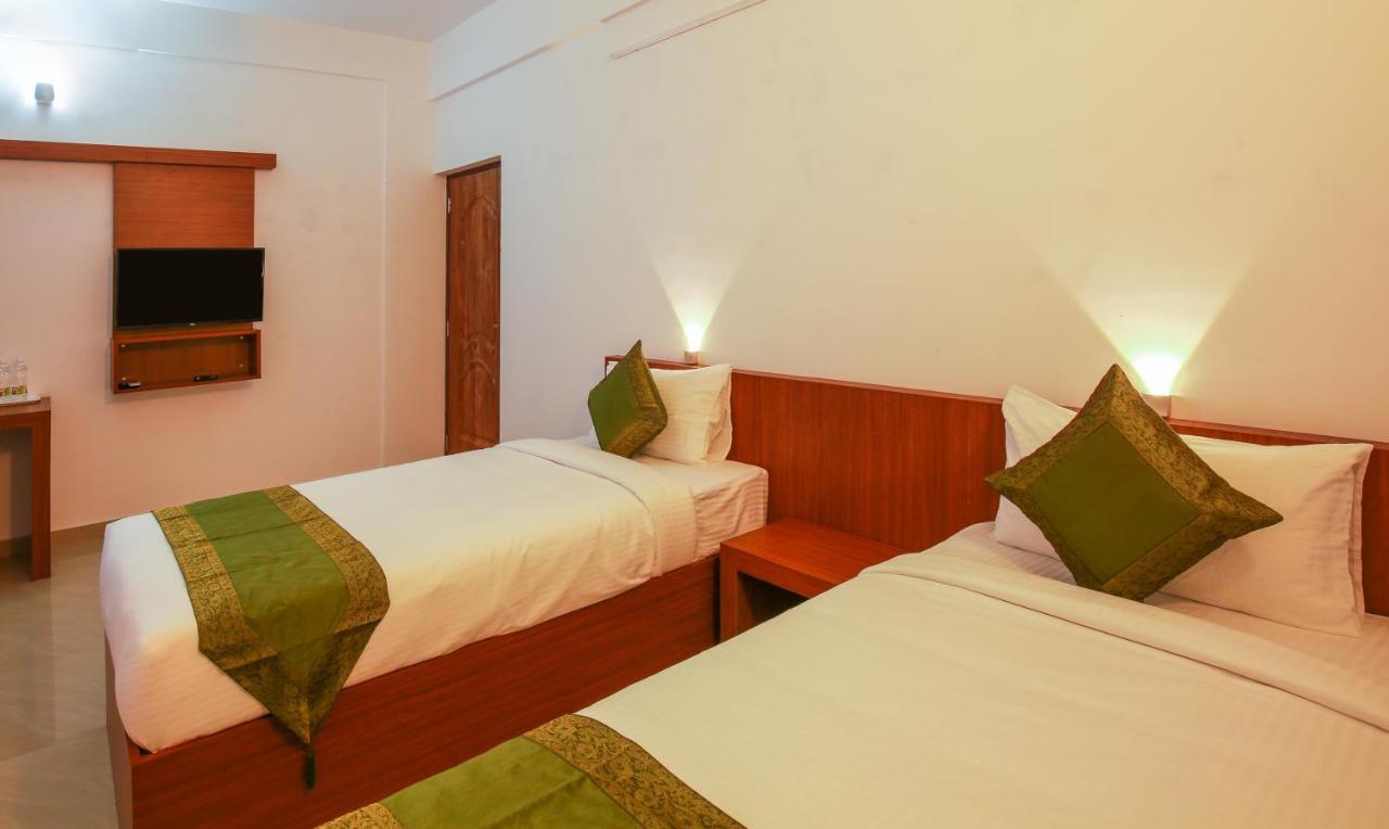 Phoenix Holidays Kochi Eksteriør bilde