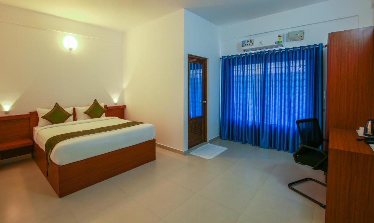 Phoenix Holidays Kochi Eksteriør bilde