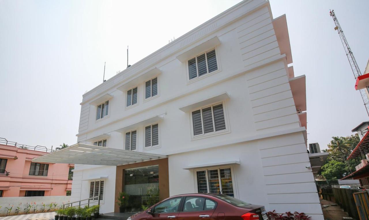 Phoenix Holidays Kochi Eksteriør bilde