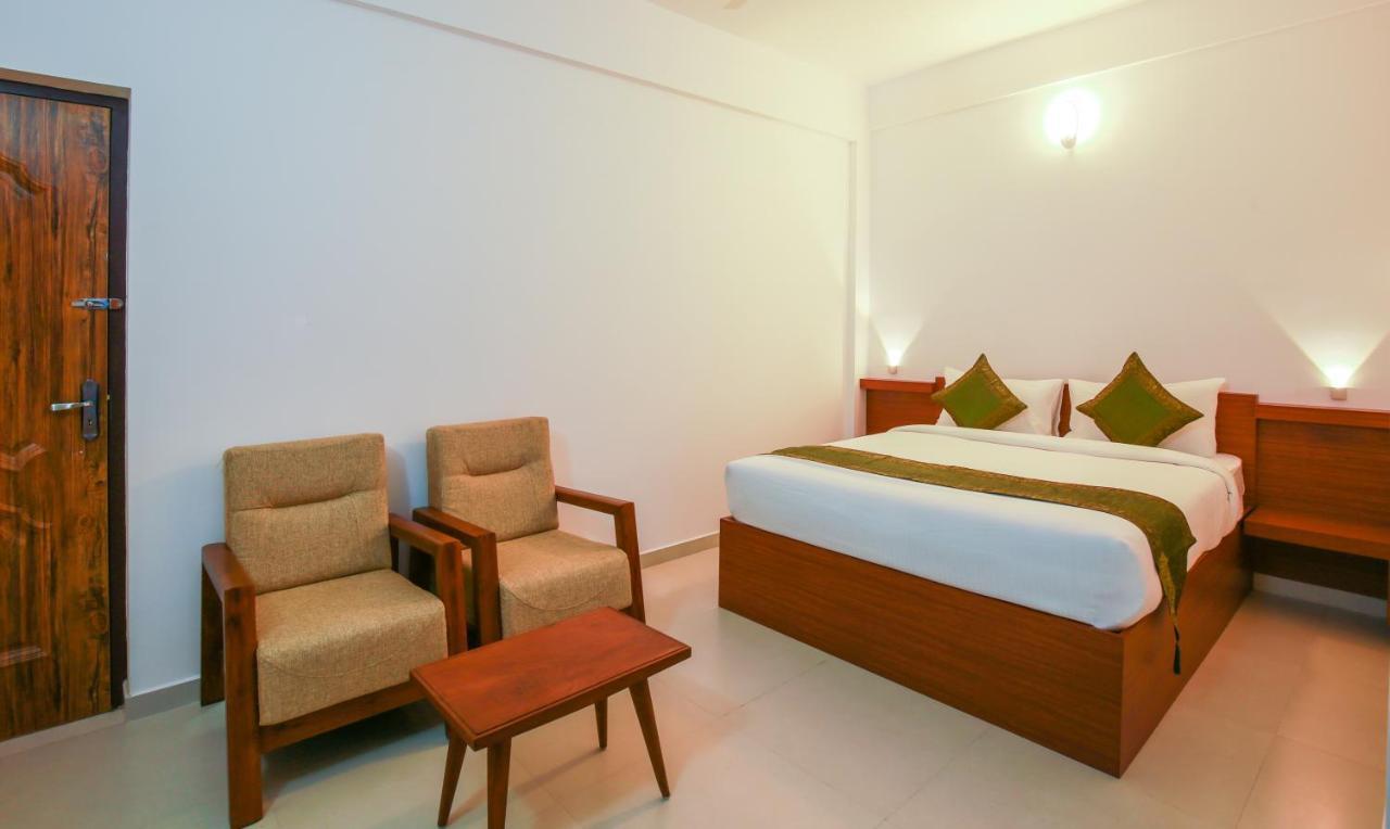 Phoenix Holidays Kochi Eksteriør bilde